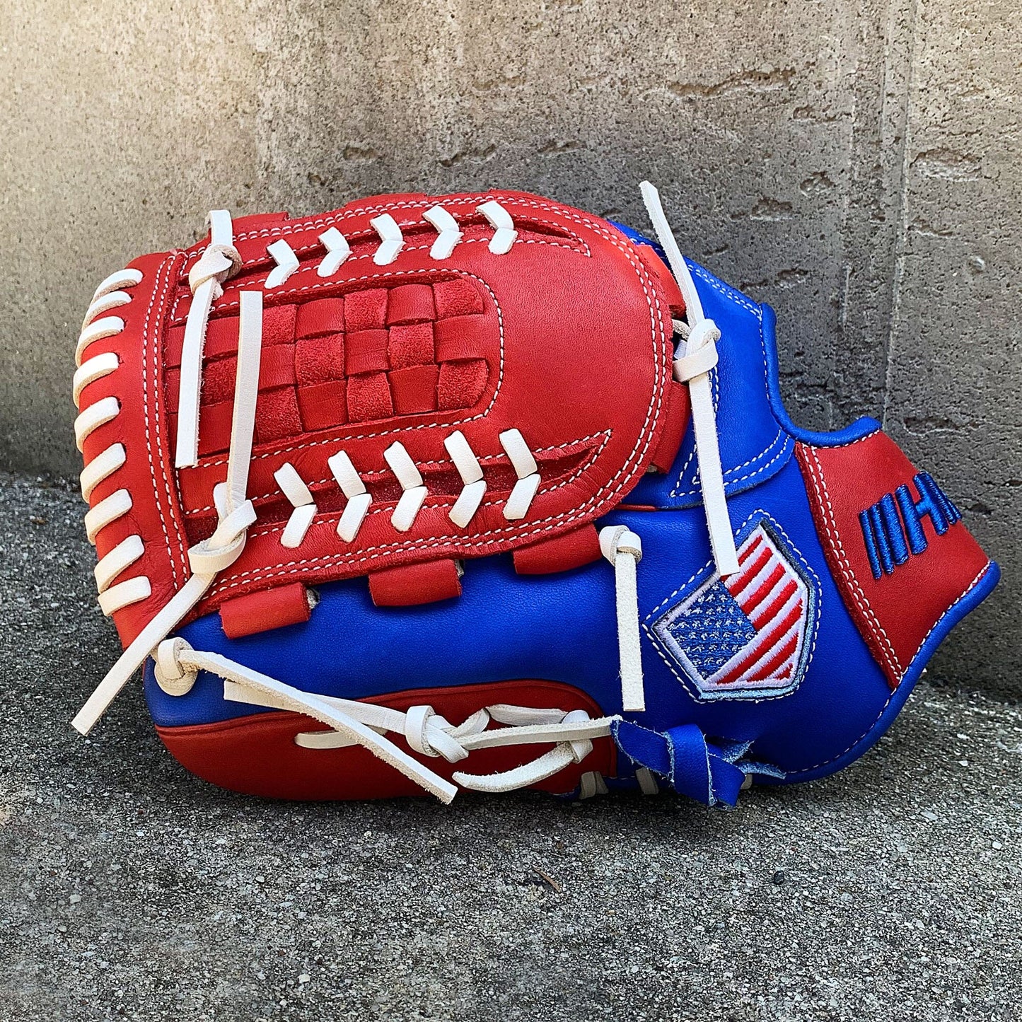 12" - Red/White/Blue -Grid and Net Web