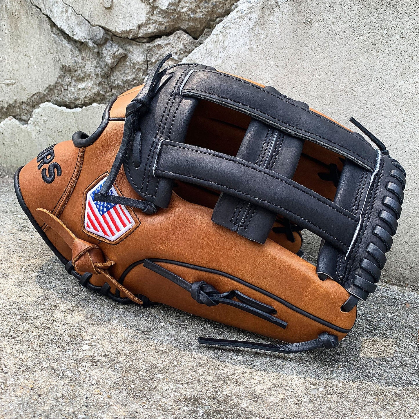 14" Softball Outfielder's Glove - Tan & Black - H Web