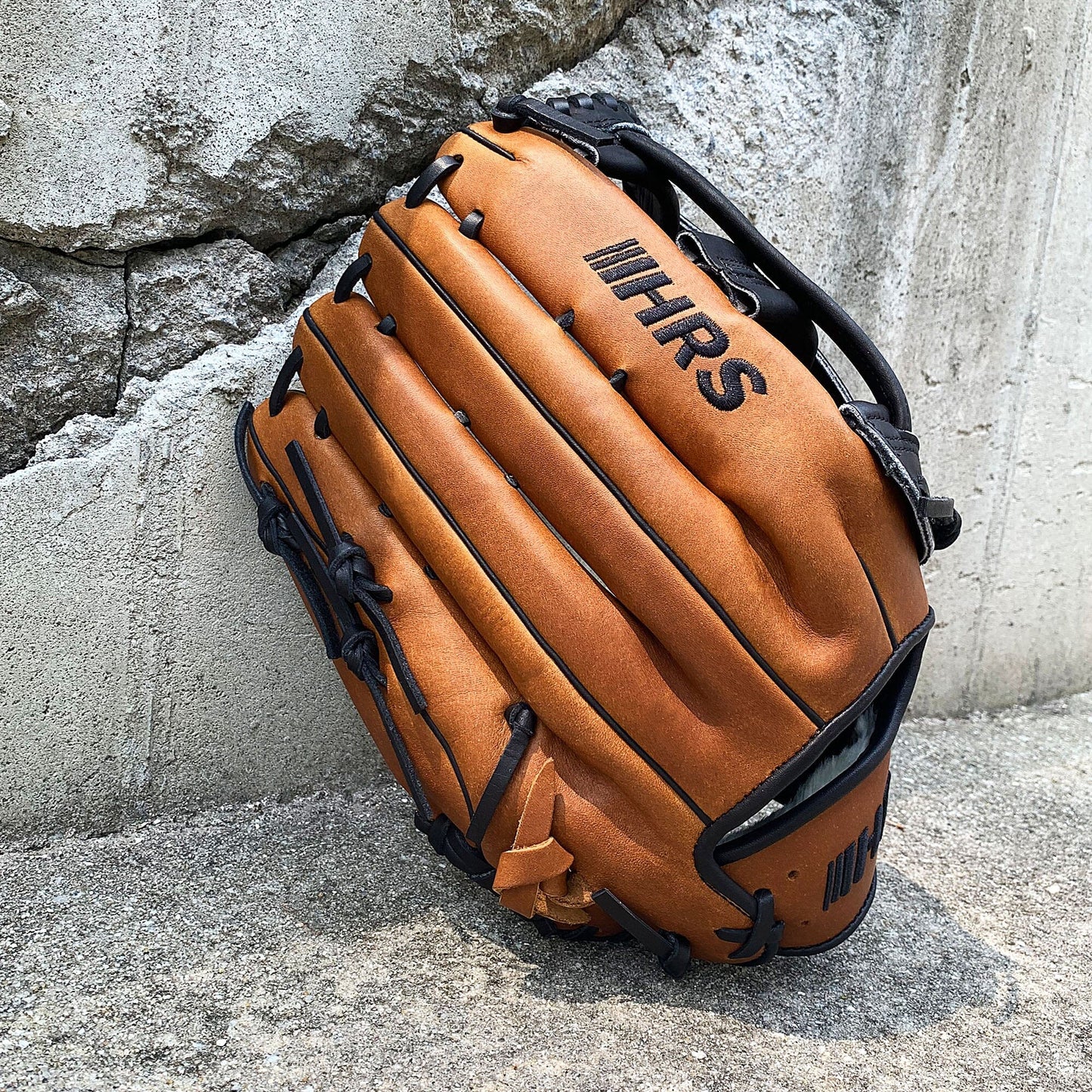 14" Softball Outfielder's Glove - Tan & Black - H Web