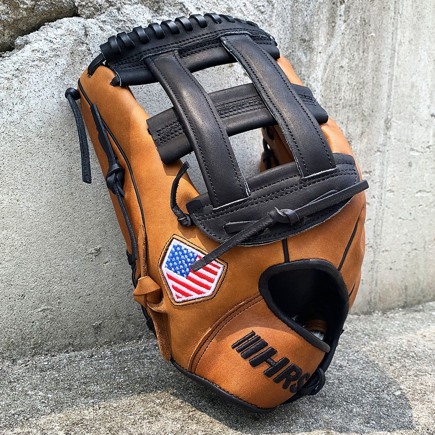 14" Softball Outfielder's Glove - Tan & Black - H Web