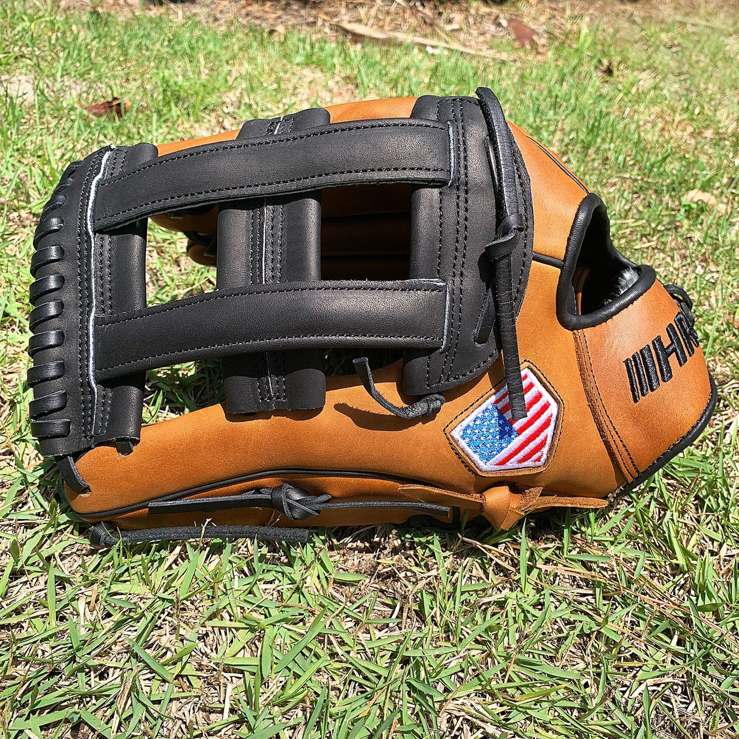 14" Softball Outfielder's Glove - Tan & Black - H Web