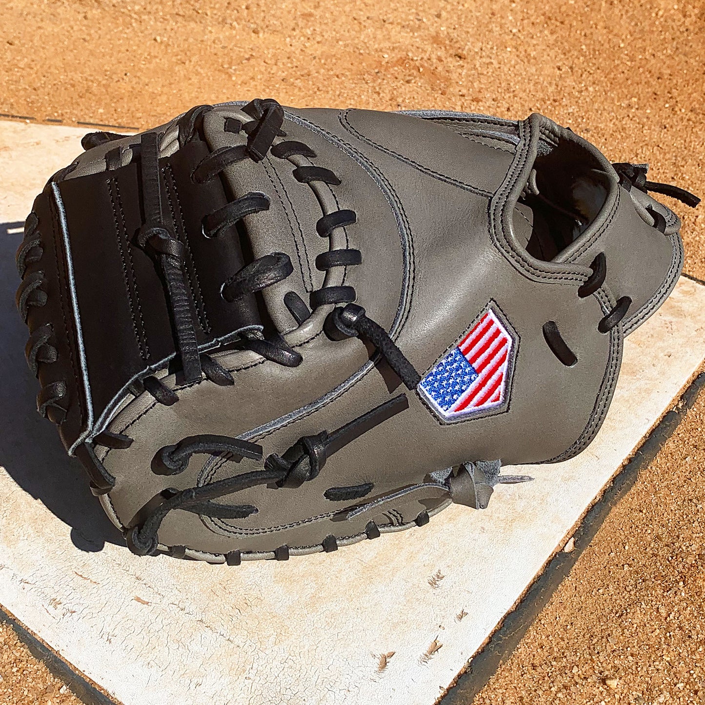 33.5" Baseball Catcher's Mitt - Gray with Black Web and Black Laces