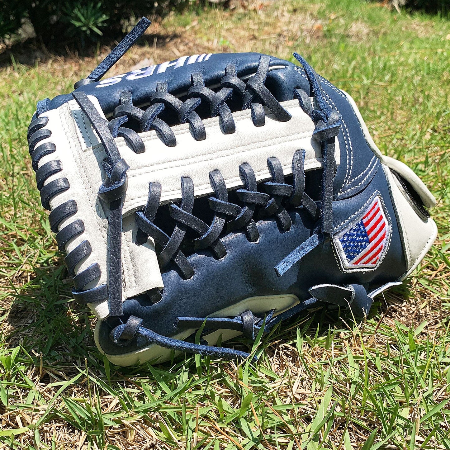 12" - Navy & White - Modified Trapeze Web