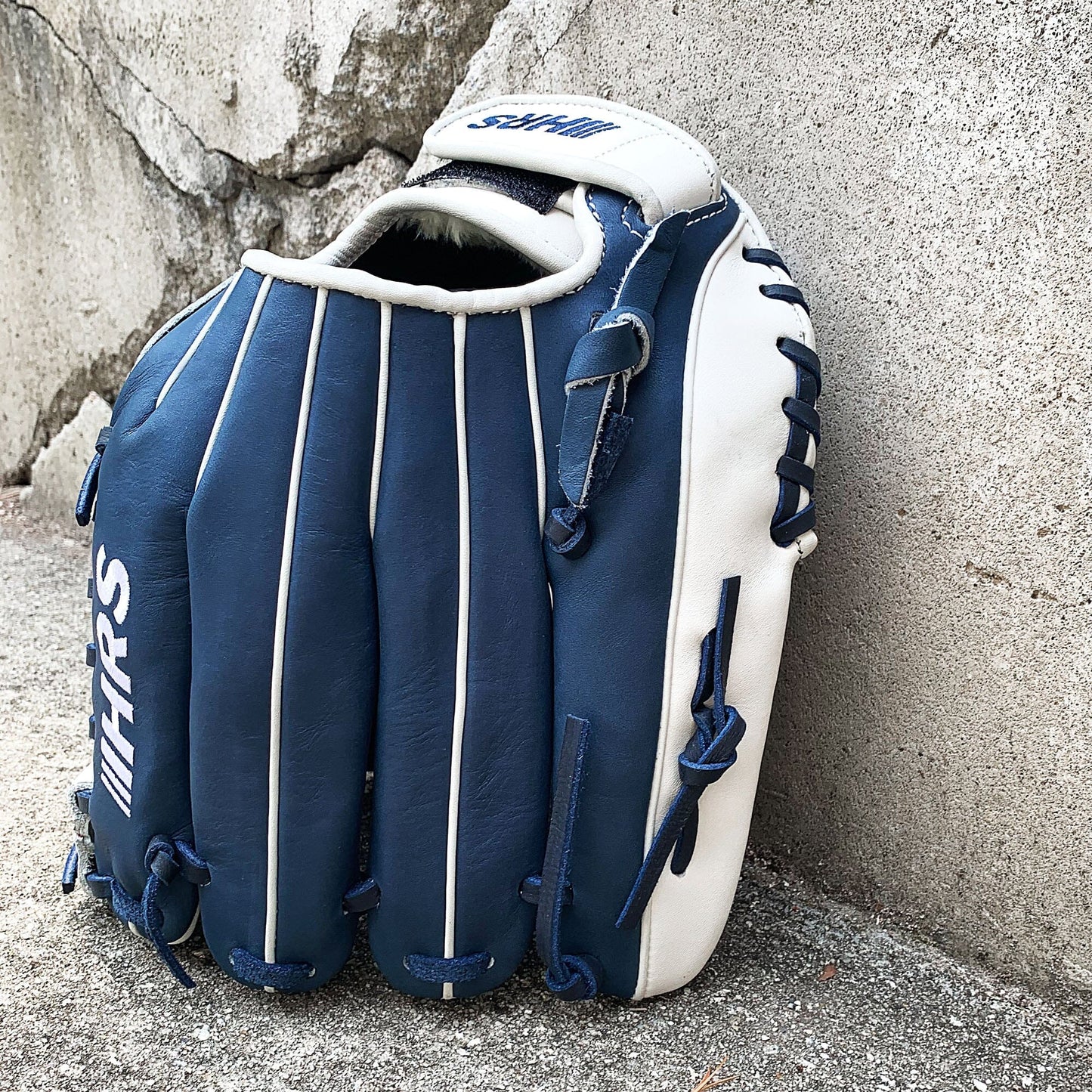 12" - Navy & White - Modified Trapeze Web
