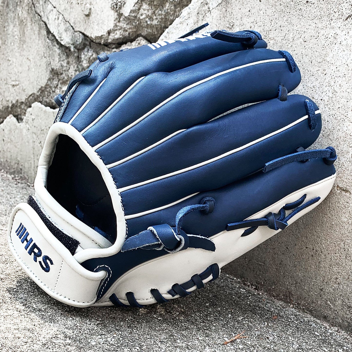 12" - Navy & White - Modified Trapeze Web