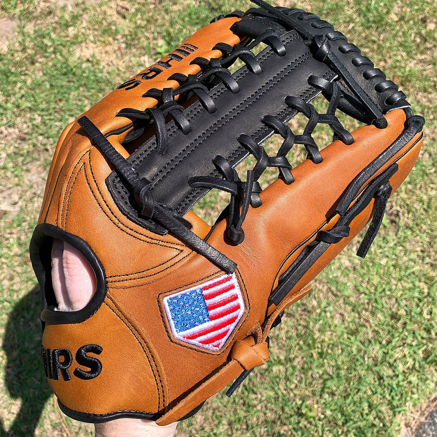 13" - Tan with Black Web - Modified Trap Web