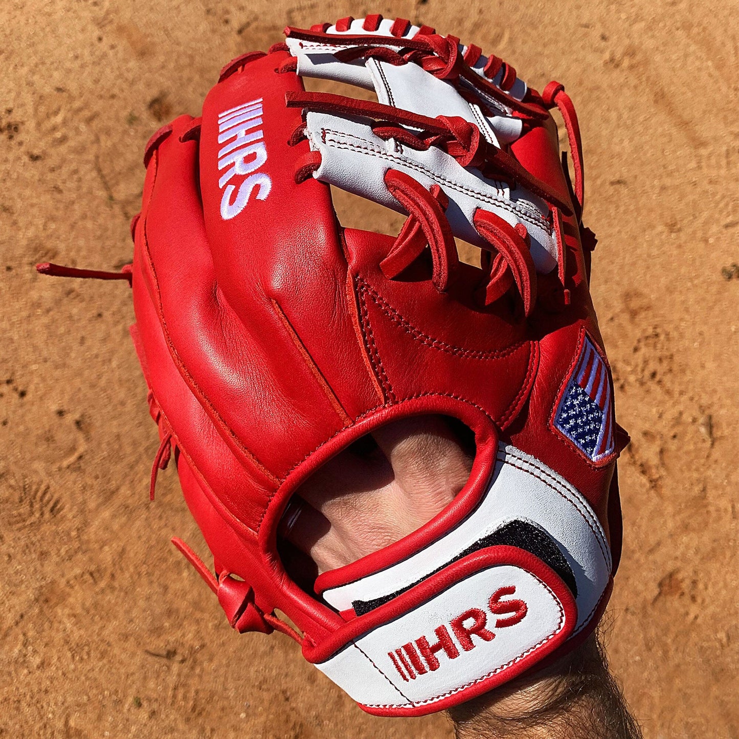 11.5" - Red and White - I Web