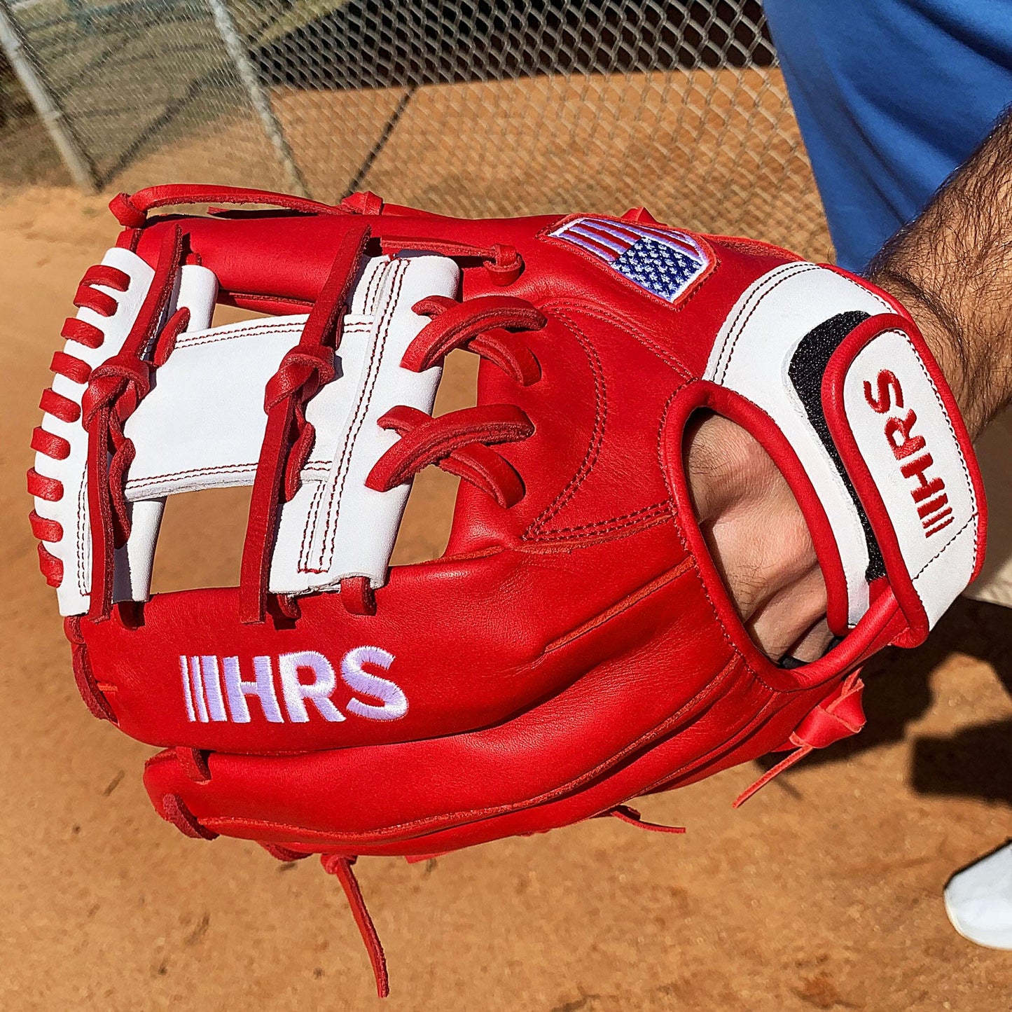 11.5" - Red and White - I Web