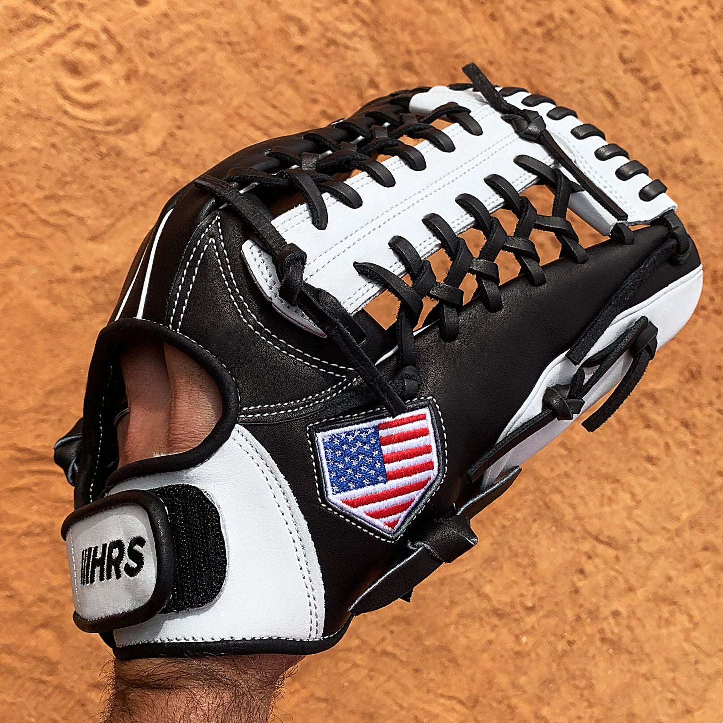 12.5" - Black and White - Modified Trap Web