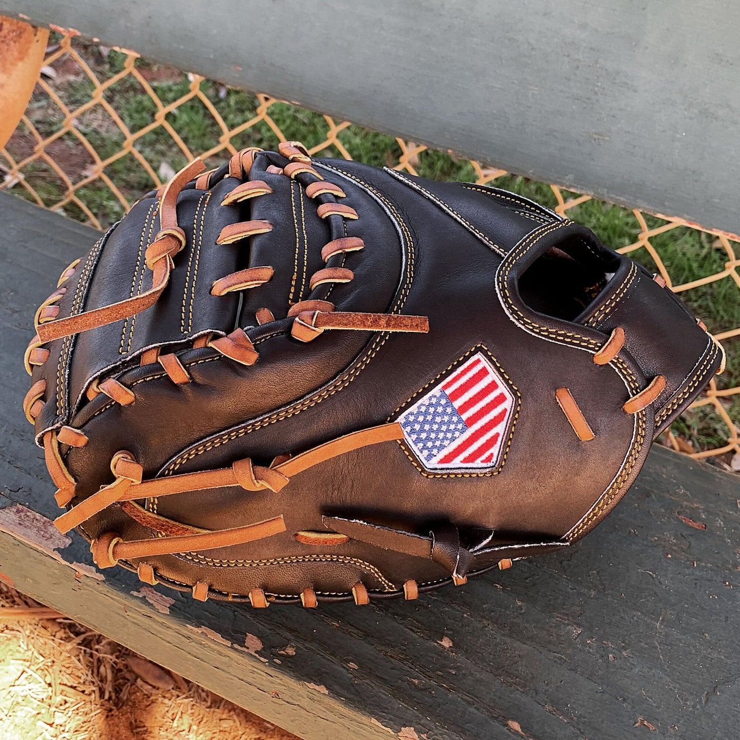 33.5" - Baseball Catcher's Mitt - Black with Tan Laces